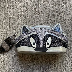 ✨ Disney Danielle Nicole Meeko Cosmetic Bag ✨